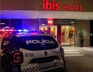 Homem dá tapa no rosto da esposa dentro de hotel e acaba preso em Cuiabá