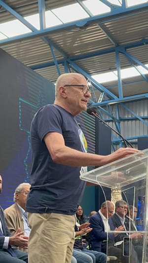 Pivetta exige cumprimento de contrato para ferrovia chegar a Cuiabá