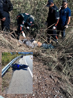 Motociclista morre após perder controle da moto e cair em ribanceira na estrada de Chapada