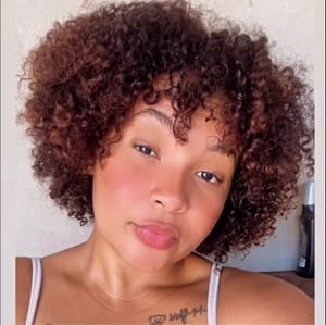 Jovem de 26 anos é encontrada morta com sinais de violência em Poxoréu; suspeita é de feminicídio e tentativa de estupro