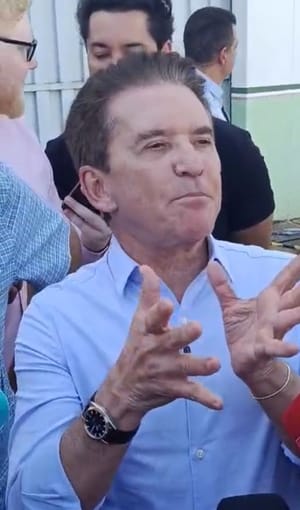 Sérgio Ricardo classifica como catástrofe, e autoriza perícia completa do TCE para  esclarecer causas do incêndio que destruiu almoxarifado de Várzea Grande