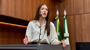 Articulação liderada por Janaína Riva resulta em suspensão de decreto de Abilio no TJMT
