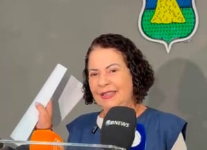 Ação de Abilio na Justiça que tira poder da maioria implode acordo político e acirra guerra na Câmara “Estou decepcionada”, diz Baixinha