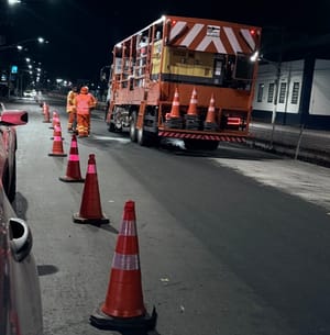 Intervenção para obras do BRT altera trânsito e proíbe estacionamento em rua estratégica de Cuiabá por 10 dias
