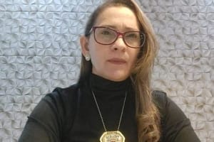 Delegada Elaine Fernandes sofre AVC e é internada em estado grave em Várzea Grande