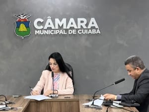 CCJR dá aval a projeto de Abilio que libera bandeiras e wind banners sem alvará em Cuiabá