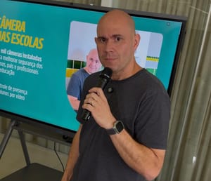 Cuiabá levará câmeras para dentro das salas de aulas e sistema vai analisar atenção e comportamento de alunos