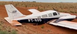 Avião que buscaria Júlio Campos faz pouso de emergência às margens da MT-100