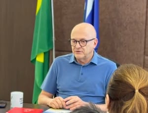Pivetta assina pacto do TCE e assume sete compromissos para primeira infância e educação em MT