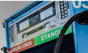 Corte de R$ 0,63 na gasolina e tributo zero para etanol mexem com mercado bilionário de biocombustíveis em MT