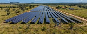 TCE aponta possível sobrepreço de R$ 100,5 milhões em licitação de energia solar e barra novas adesões