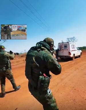 Dupla é presa com 216 tabletes de skunk escondidos em ambulância em Vila Bela