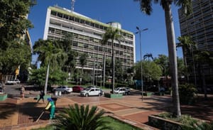 TJ mantém bens bloqueados em cobrança de R$ 68,9 milhões de IPTU contra único devedor em Cuiabá