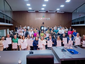 Paula Calil reúne médicos em sessão solene na Câmara e destaca desafios da saúde em Cuiabá