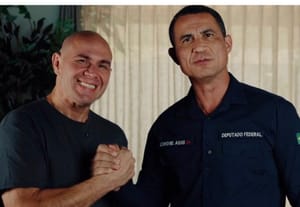 Coronel Assis e Abílio lideram ranking de apoio a Flávio Bolsonaro em Mato Grosso