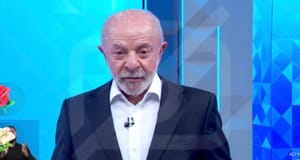 Lula confronta Flávio sobre crise do oxigênio em Manaus e relembra atitude de Bolsonaro durante pandemia