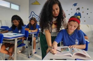 Seduc vincula gratificação de professores às notas dos alunos e à gestão das escolas em MT