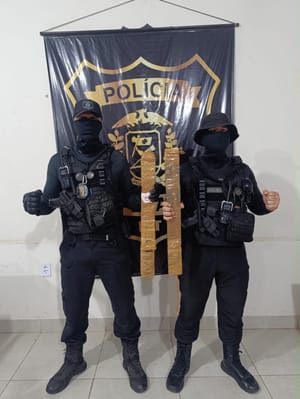 Drone invade presídio três vezes na madrugada para entregar 16 celulares, Polícia Penal frustra ação